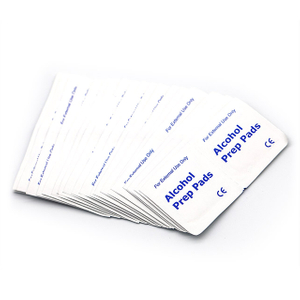 Lingettes stériles non tissées jetables du0026#39;écouvillon du0026#39;alcool pour les injections